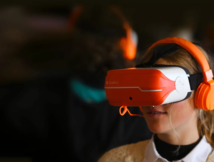 Digimart ajuta studentii sa vada scoala altfel cu VR