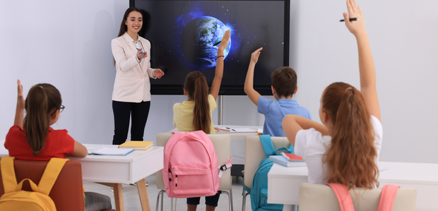Sala de curs la scoala digitalizata de digimart