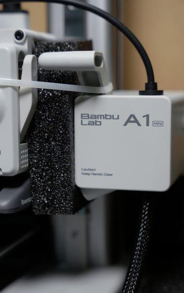 Bambu Lab A1 Mini cu calibrare complet automată