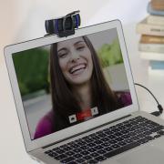 Logitech Pro HD C920s – cameră web Full HD 1080p cu lentilă avansată și privacy shutter