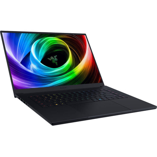 Laptop gaming RAZER Blade 16, AMD Ryzen AI 9 365 pana la 5GHz, 16" QHD+, 32GB, SSD 1TB, GeForce RTX 5070 Ti 12GB, Windows 11 Home