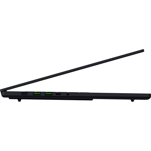 Laptop gaming RAZER Blade 16, AMD Ryzen AI 9 365 pana la 5GHz, 16