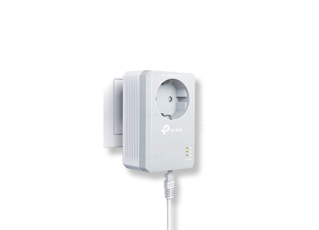 TP-Link TL-PA4010P Kit – Adaptor Powerline cu priză integrată, viteză 600 Mbps, HomePlug AV, Plug and Play, 2 unități