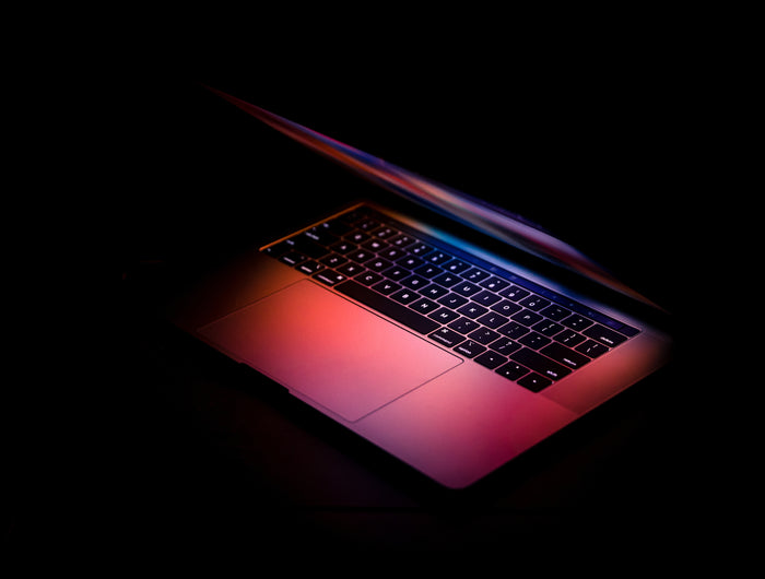 Descopera o lume a inovației cu produsele Apple!