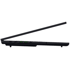 Razer Blade 18 porturi si conectivitate completa