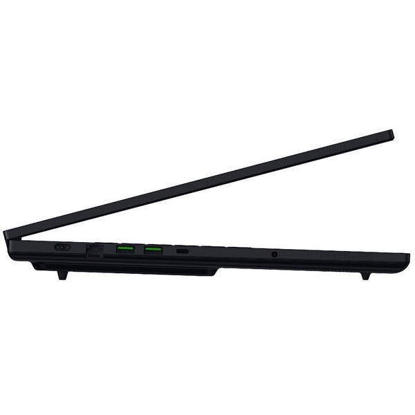 Razer Blade 18 porturi si conectivitate completa