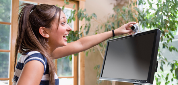 Copiii pot intra la cursuri cu webcam-urile de la digimart 